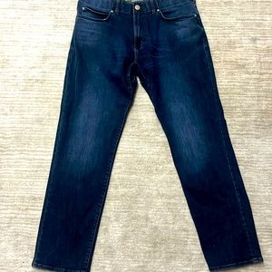 Lee extreme motion mvp